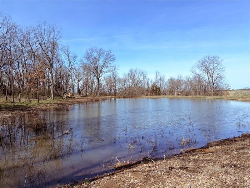 1050 175 N/A, Knob Noster, MO 65336