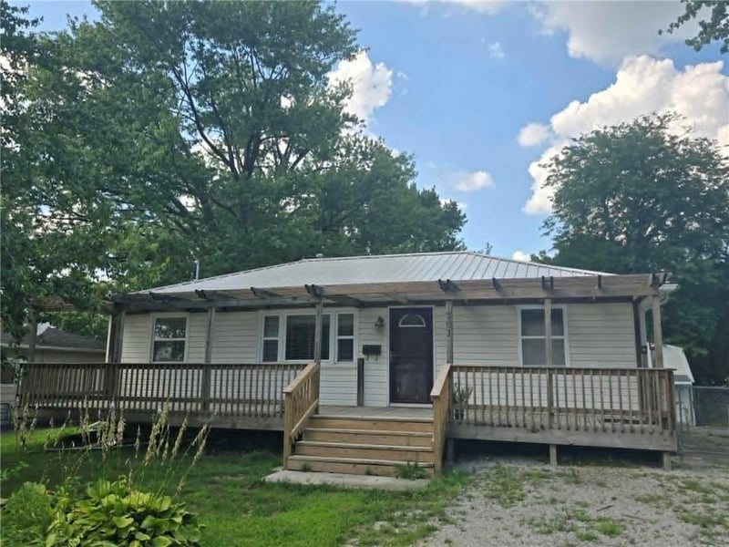 701 Ohio St, Clinton, MO 64735