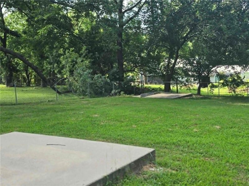 701 Ohio St, Clinton, MO 64735