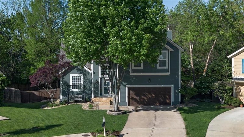 991 Marion St, Olathe, KS 66061
