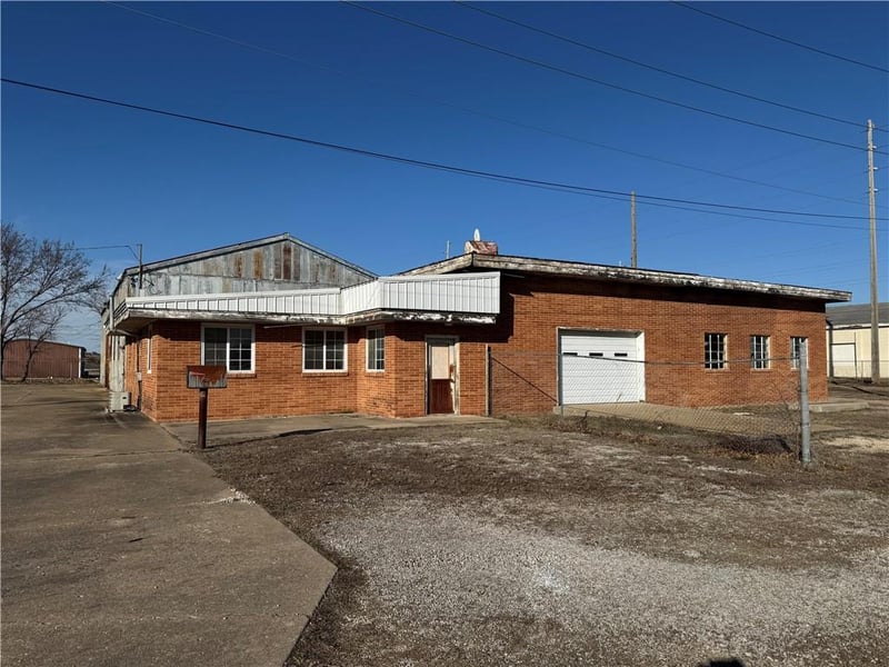 1708 5th St, Coffeyville, KS 67337