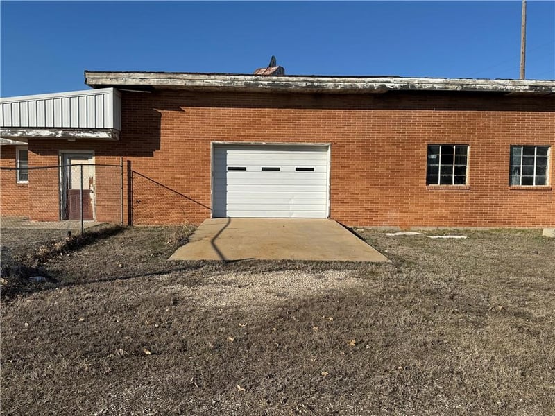 1708 5th St, Coffeyville, KS 67337