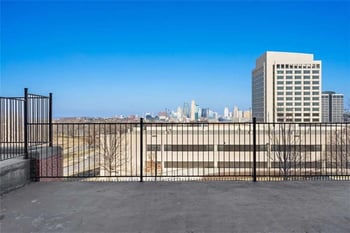 2940 Baltimore Ave #1001, Kansas City, MO 64108