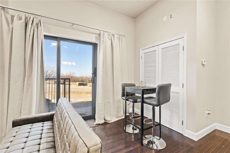 2940 Baltimore Ave #1001, Kansas City, MO 64108