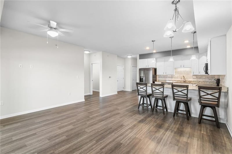 2651 Barry Rd #108, Kansas City, MO 64154