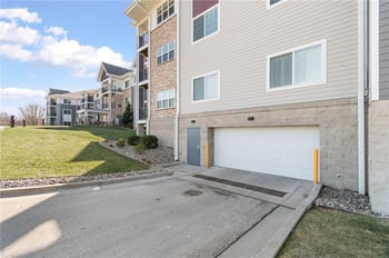 2651 NW Barry Rd #108, Kansas City, MO 64154