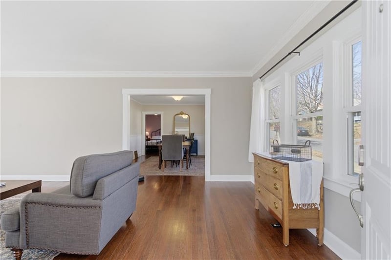 3939 Sunrise Dr, Kansas City, MO 64123