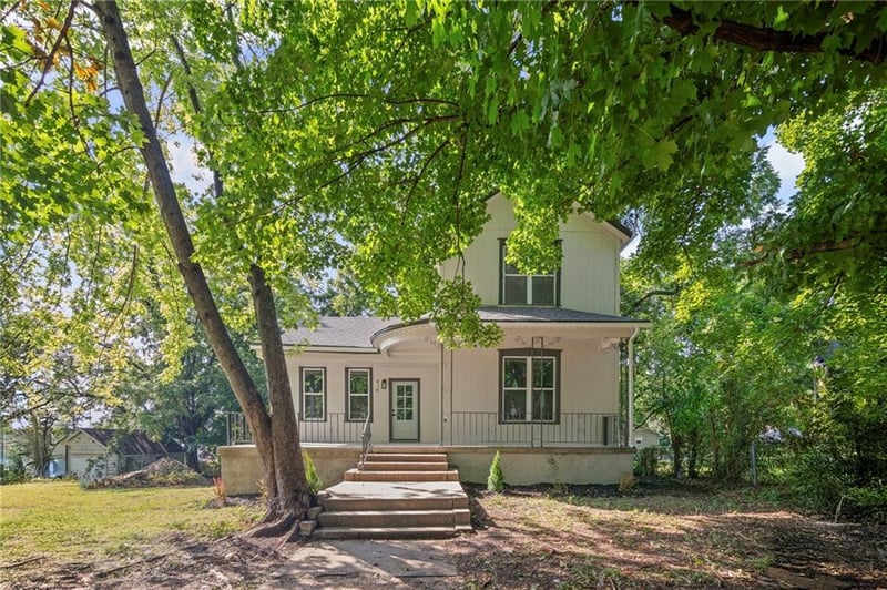 419 Linn St, Leavenworth, KS 66048