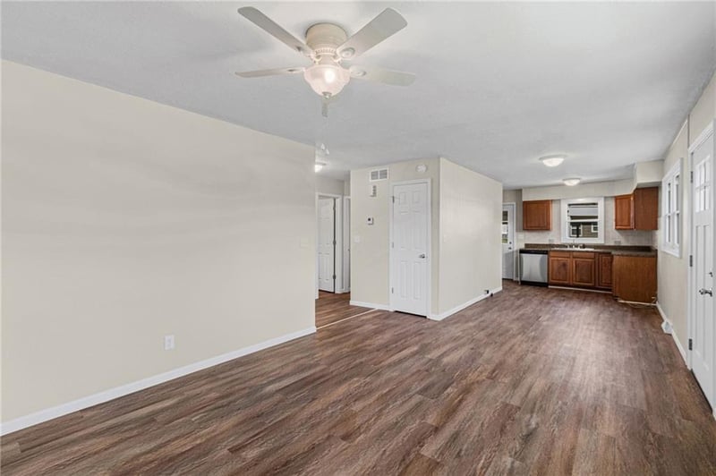 509 2nd St, Cameron, MO 64429