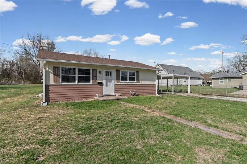 509 2nd St, Cameron, MO 64429