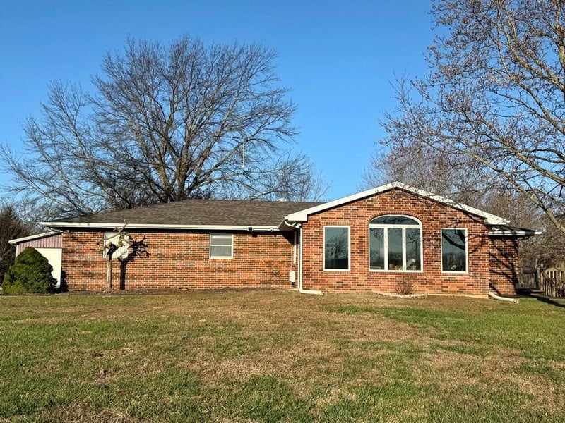 2250 S 363 Rd, El Dorado Springs, MO 64744
