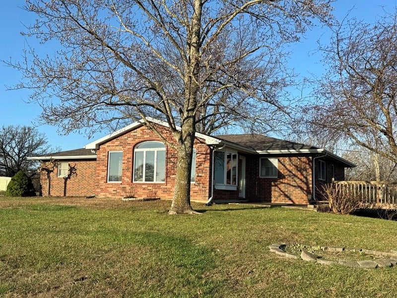 2250 S 363 Rd, El Dorado Springs, MO 64744