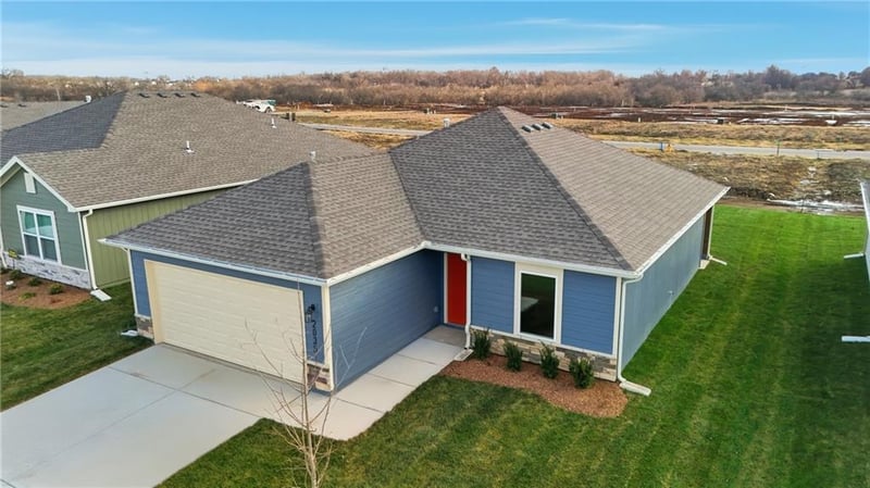 597 Bluebird St, Gardner, KS 66030