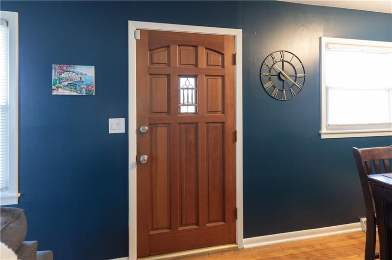 3505 Ruysser Rd, Kansas City, MO 64137