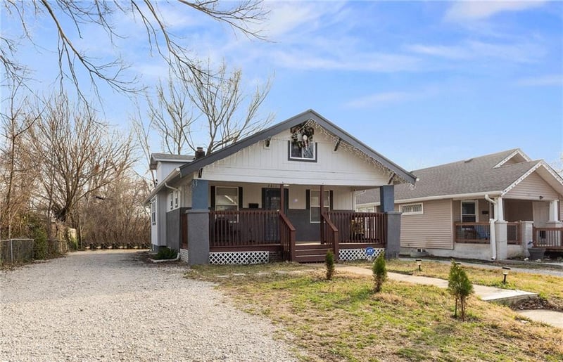 2611 Hickam Dr, Kansas City, KS 66104