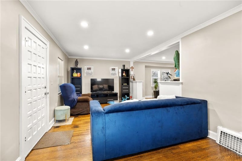 2611 Hickam Dr, Kansas City, KS 66104