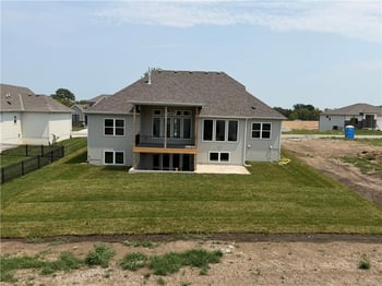 10510 N Liberty St, Kansas City, MO 64155
