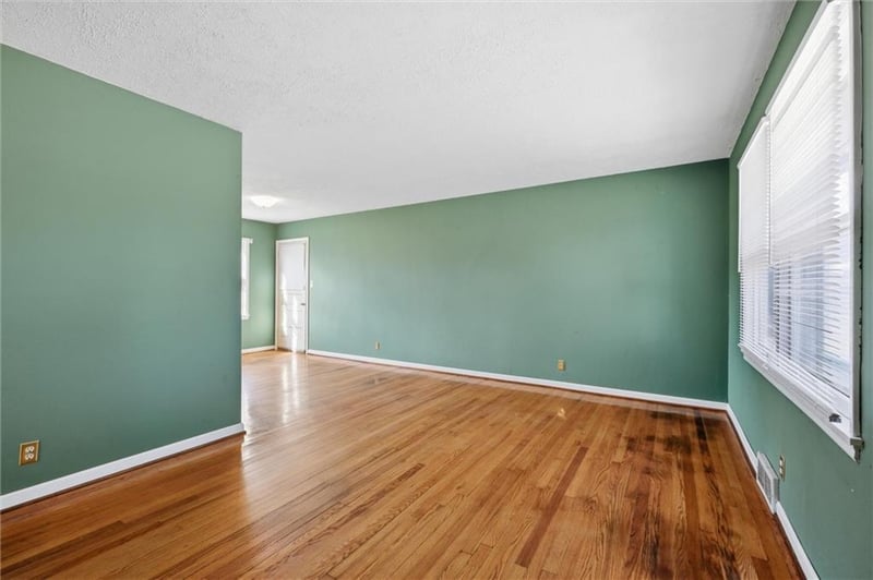 6401 W 73rd St, Overland Park, KS 66204