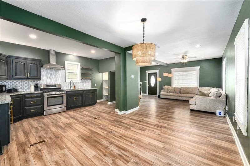 944 Sandusky Ave, Kansas City, KS 66101