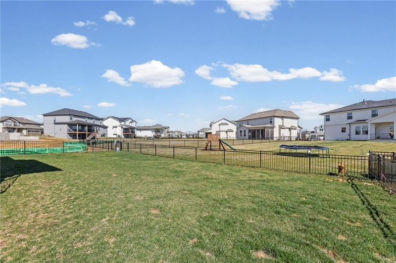 17166 164th Ter, Olathe, KS 66062