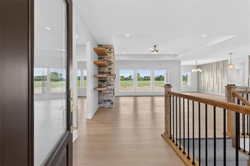 422 Lakota Dr, Adrian, MO 64720