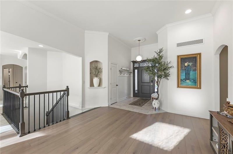 8901 St Clair Ave, Kansas City, MO 64154