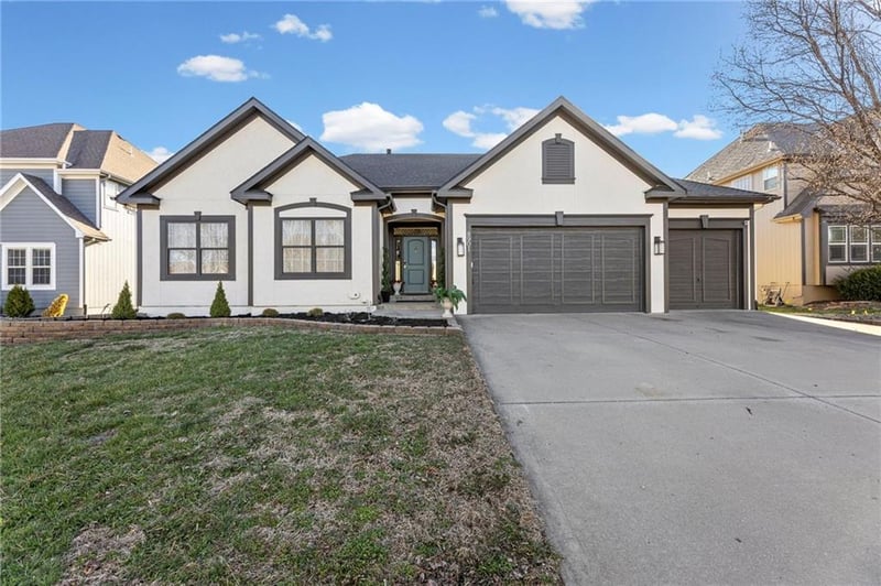 8901 St Clair Ave, Kansas City, MO 64154