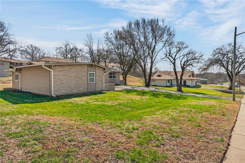 1309 64th Ter, Kansas City, KS 66102