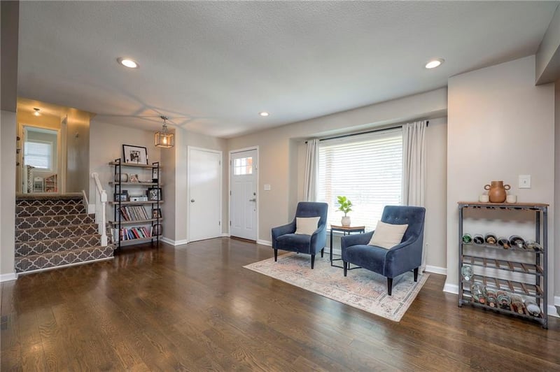 800 W 122nd St, Kansas City, MO 64145