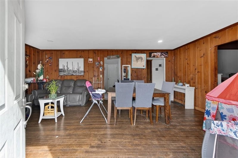 3011 47th Ter, Kansas City, KS 66104