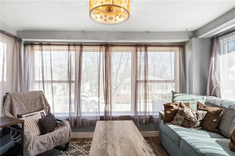 416 Kensington Ave, Kansas City, MO 64124