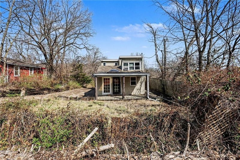 5814 63rd St, Kansas City, MO 64119