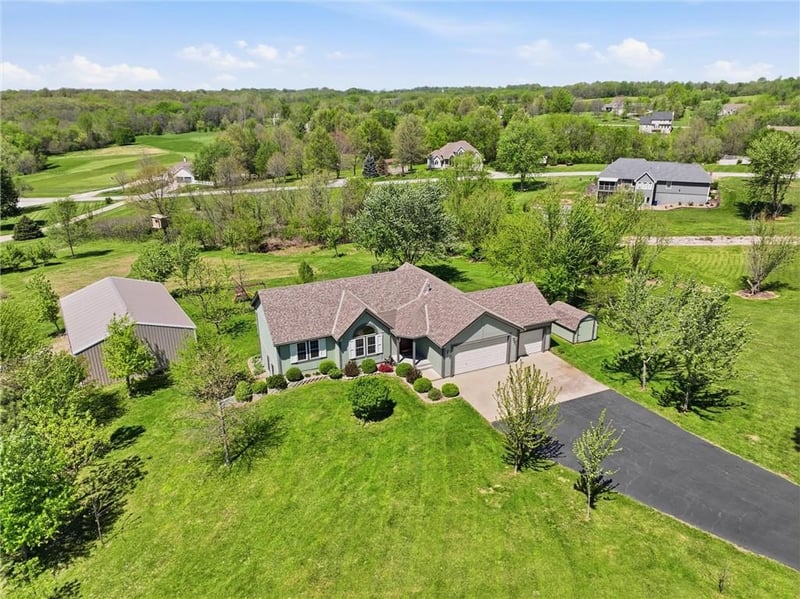 14108 N Katie Ln, Liberty, MO 64068