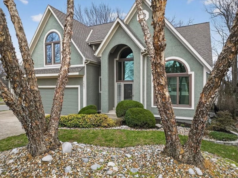 14301 Barton St, Overland Park, KS 66221