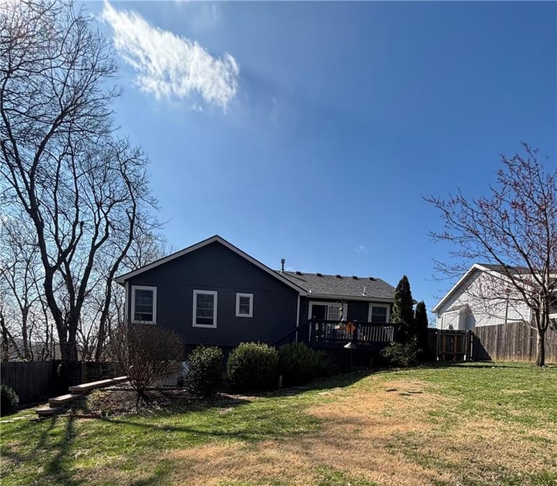 420 Rees St, Leavenworth, KS 66048