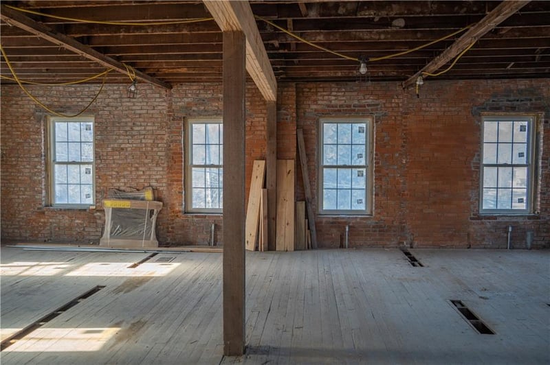 1927 Walrond Ave, Kansas City, MO 64127