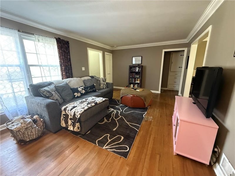 605 Jefferson St, Pittsburg, KS 66762