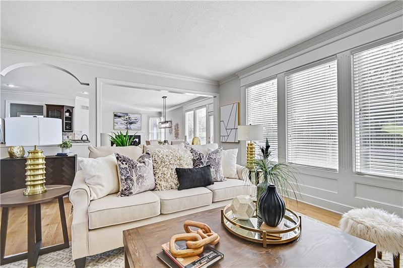 5012 163rd St, Overland Park, KS 66085