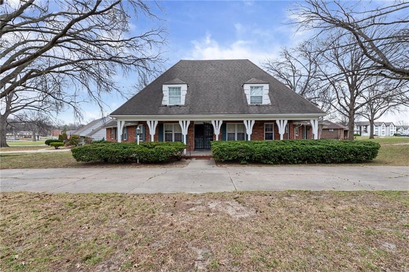 11415 Minor Dr, Kansas City, MO 64114