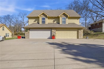 7621 E Bannister Rd, Kansas City, MO 64134