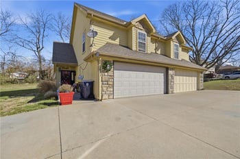 7621 E Bannister Rd, Kansas City, MO 64134