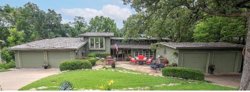 254 Arapahoe Cir, Lake Quivira, KS 66217