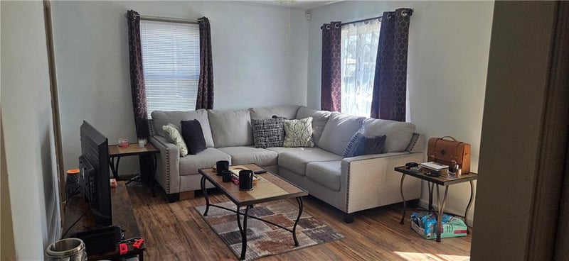 1606 Sheley Rd, Independence, MO 64052