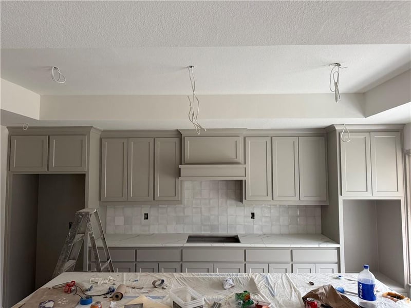 6914 66th Ter, Overland Park, KS 66202