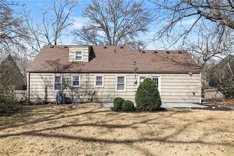 6401 80th Ter, Overland Park, KS 66204