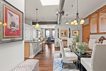 612 Central St #503, Kansas City, MO 64105
