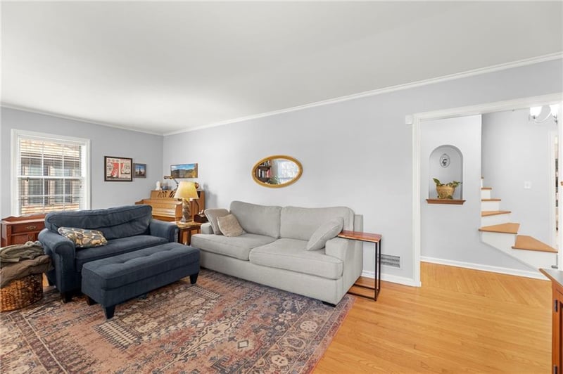 7411 Ward Pw, Kansas City, MO 64114