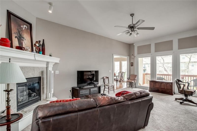 9510 Main St #6B, Kansas City, MO 64155