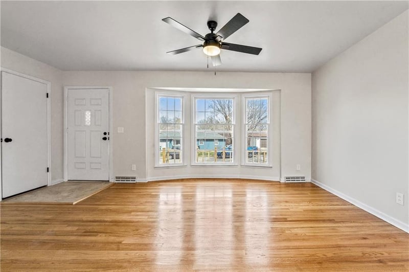 5229 Lakewood St, Kansas City, KS 66106