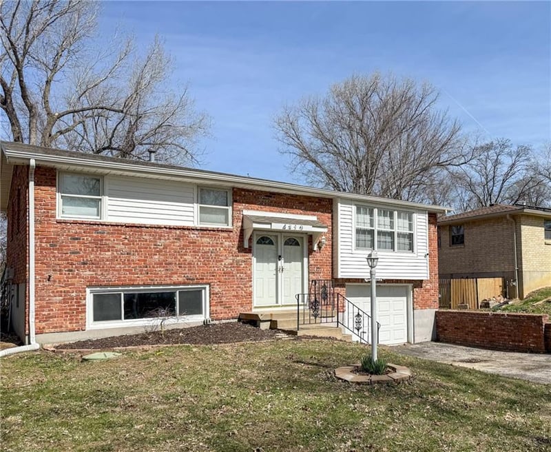 4310 51st St, Kansas City, MO 64151